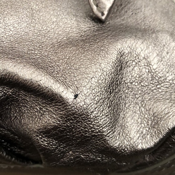 Gorgeous Leather the Sak silver crossbody bucket bag - Picture 14 of 14